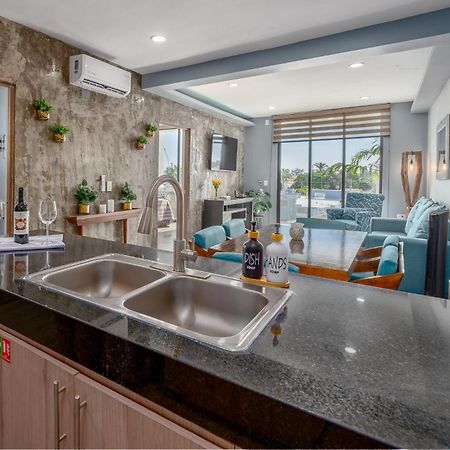 New & Modern, 5 Star Area, Walk 2 Beach, Pool, Views, King Bed 마사틀란 외부 사진